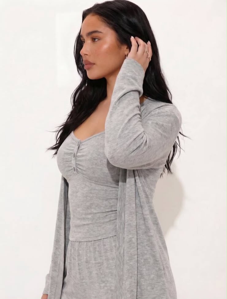 Grey Cloud Nine three-piece set, side view