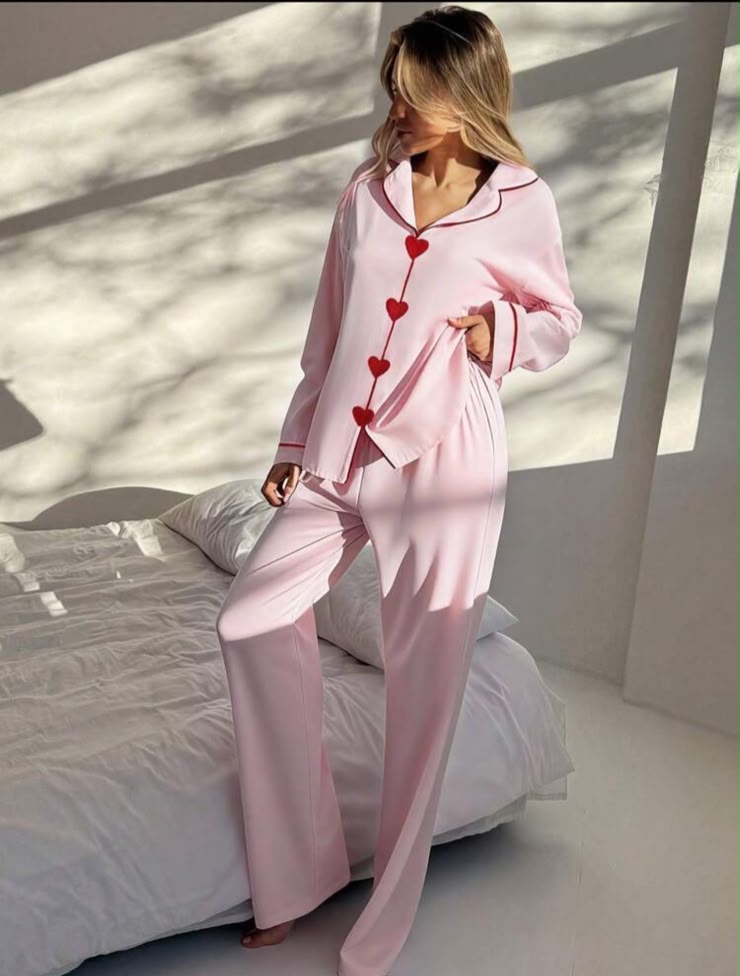 Pyjama Red Hearts pink and red set, full outfit